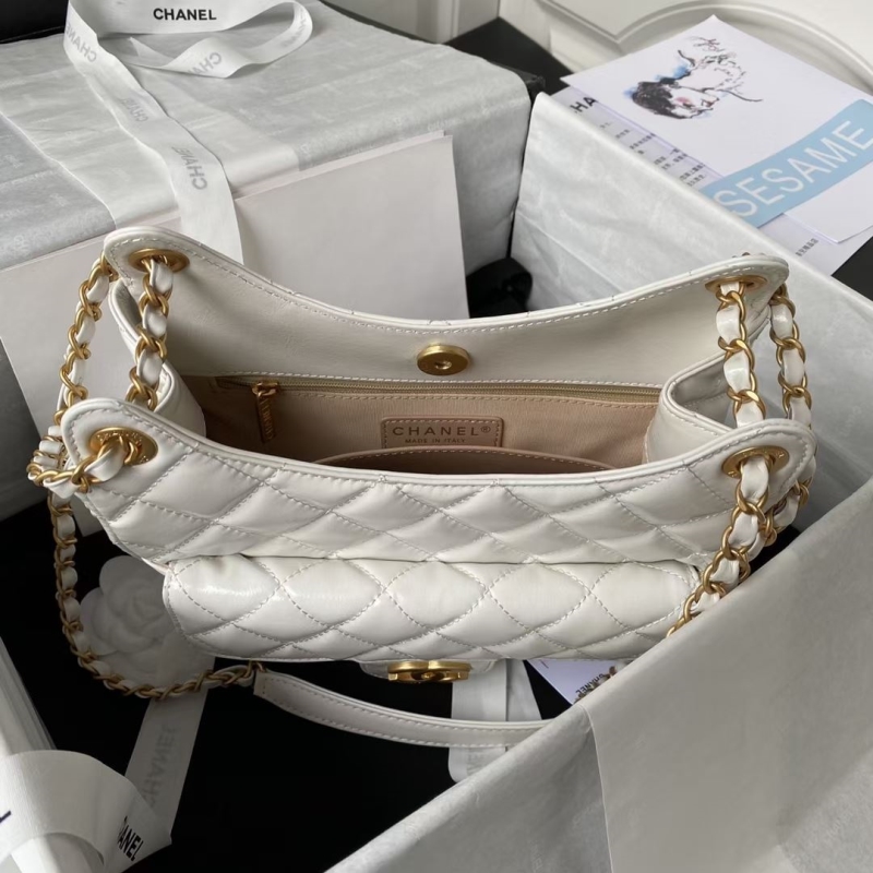Ch**el hobo bags